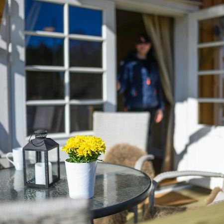 Arendal Herregaard Sommerstuer & Leiligheter Faervik Экстерьер фото