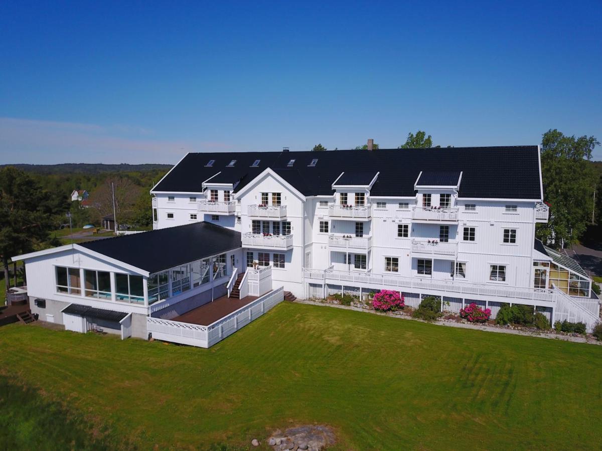 Arendal Herregaard Sommerstuer & Leiligheter Faervik Экстерьер фото