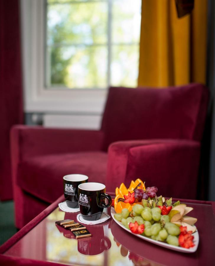 Arendal Herregaard Sommerstuer & Leiligheter Faervik Экстерьер фото