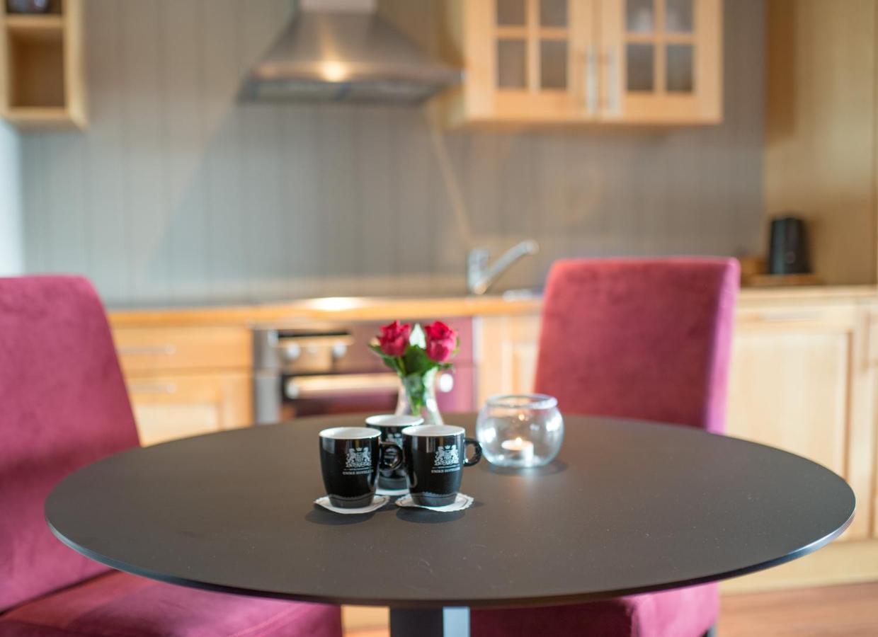 Arendal Herregaard Sommerstuer & Leiligheter Faervik Экстерьер фото